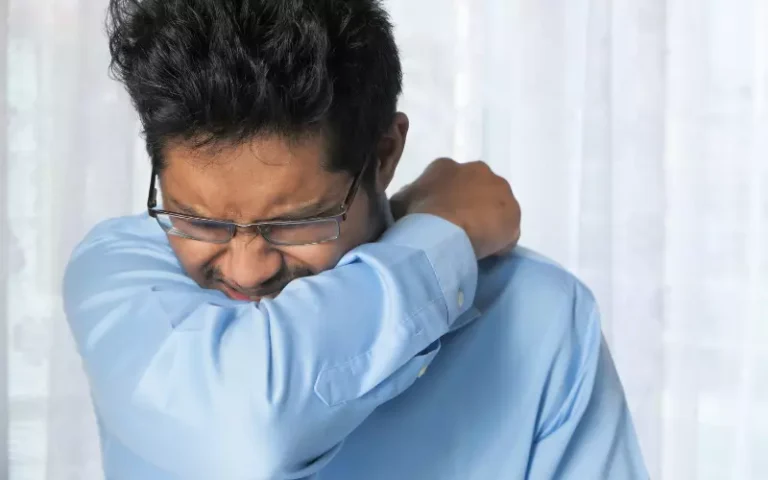 Persona enferma del virus Nipah